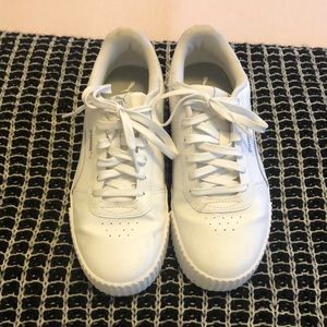 White Puma leather sneakers, women’s size 10, gently worn